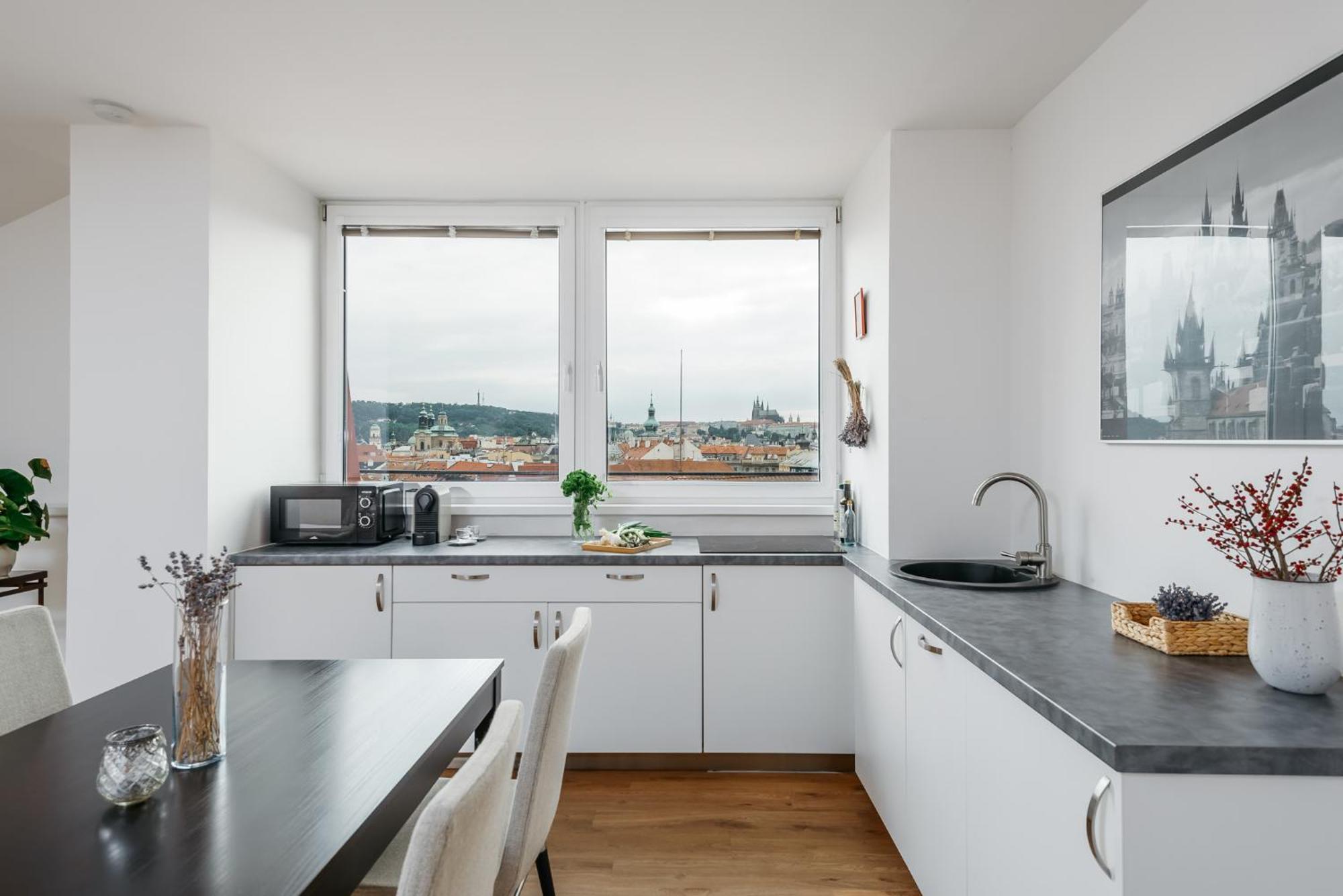 Mia Cozy With Castle View, Parking & Ac Praha